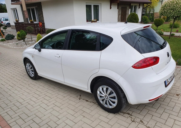 Seat Leon cena 16900 przebieg: 163485, rok produkcji 2010 z Wąchock małe 667